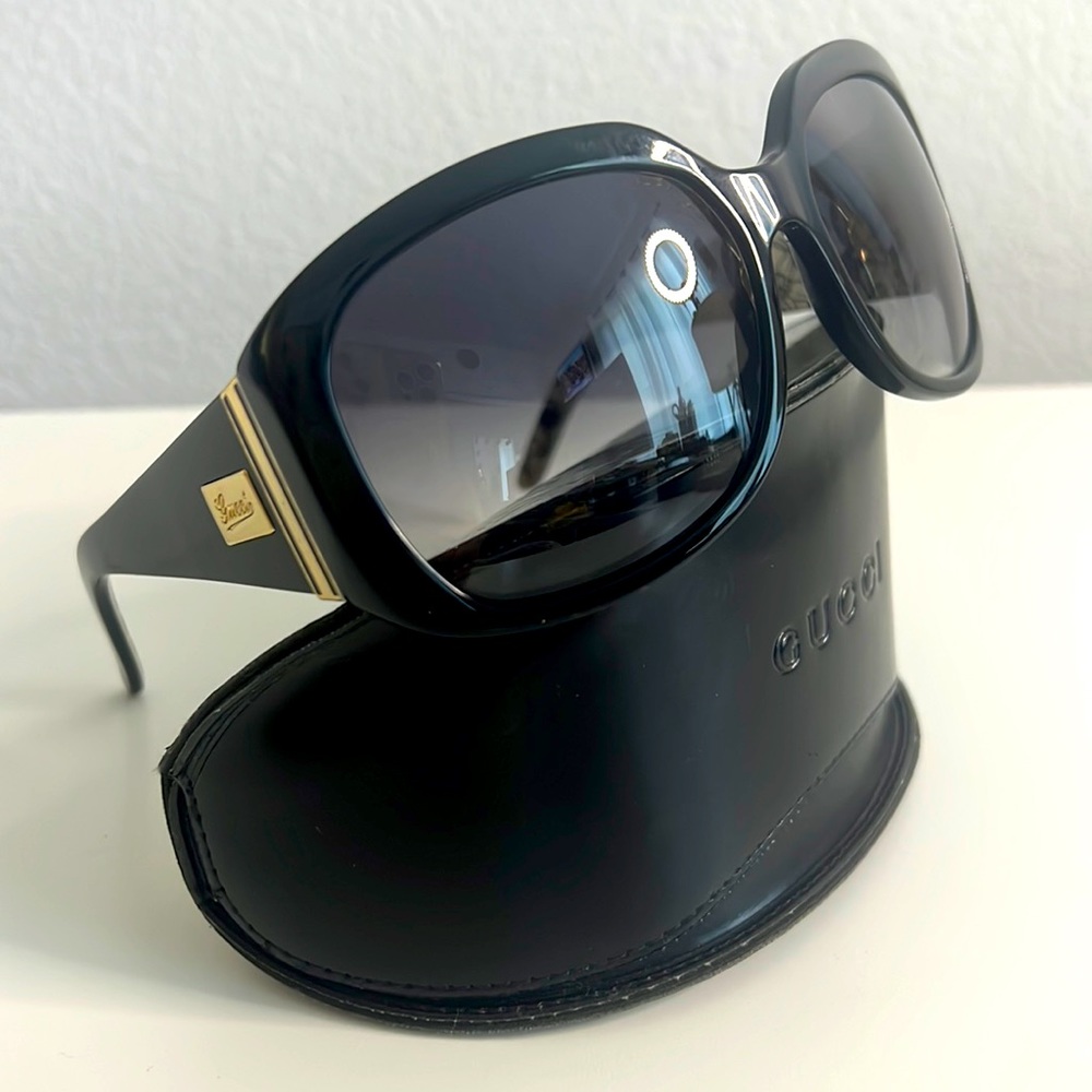 Gucci Sunglasses GG 3077